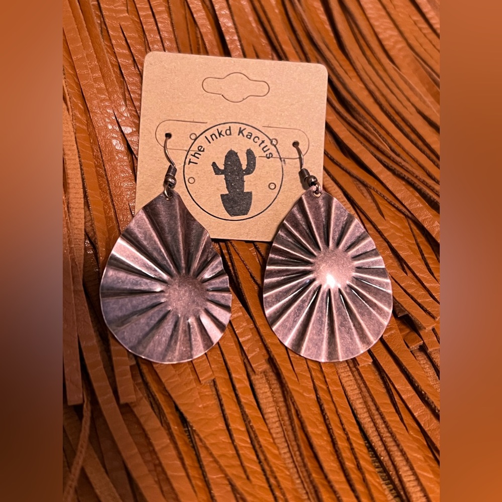 Boutique earrings